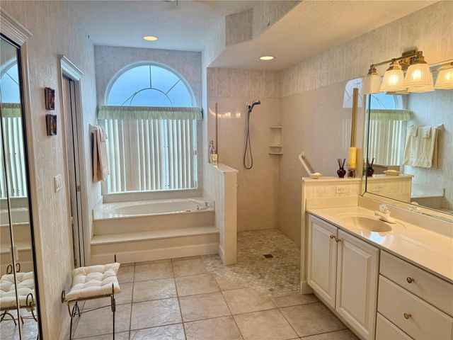 78 BARRINGTON DRIVE, Palm Coast, FL 32137