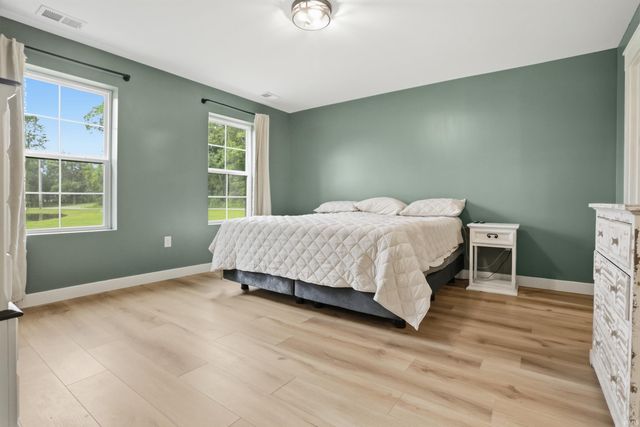 5466 W Schneider Road, Newburgh, IN 47630