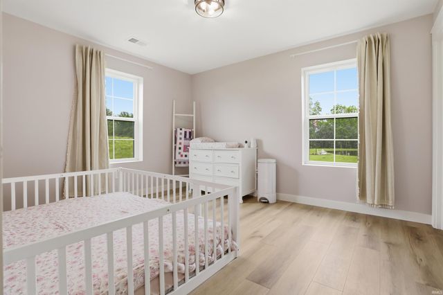 5466 W Schneider Road, Newburgh, IN 47630