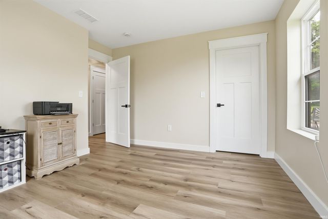 5466 W Schneider Road, Newburgh, IN 47630