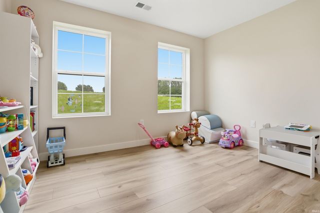 5466 W Schneider Road, Newburgh, IN 47630