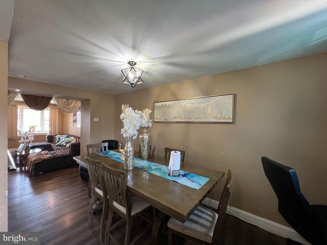 2021 KNORR ST, Philadelphia, PA 19149