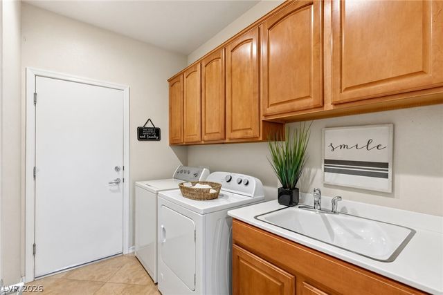 2587 Deora Way, Henderson, NV 89052