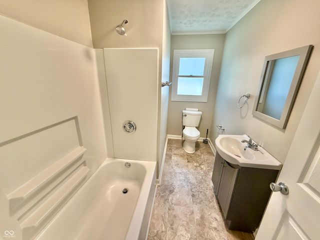 110 Cook Street, Alexandria, IN 46001