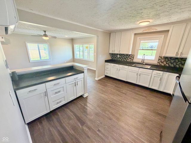 110 Cook Street, Alexandria, IN 46001