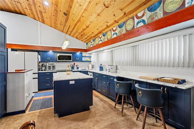 112 Maruth Dr, Ross Twp, PA 15237