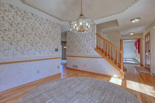 4461 S 116th STREET, Greenfield, WI 53228