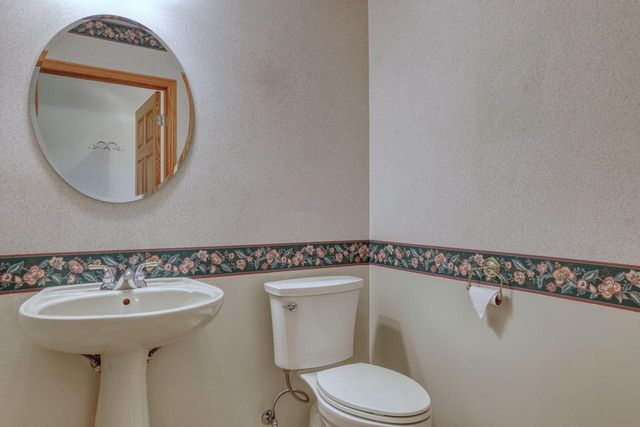 4461 S 116th STREET, Greenfield, WI 53228