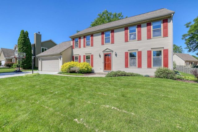 4461 S 116th STREET, Greenfield, WI 53228