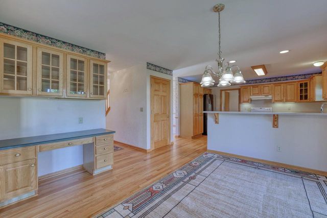 4461 S 116th STREET, Greenfield, WI 53228