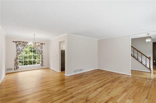 471 Surrey Place, Marietta, GA 30068