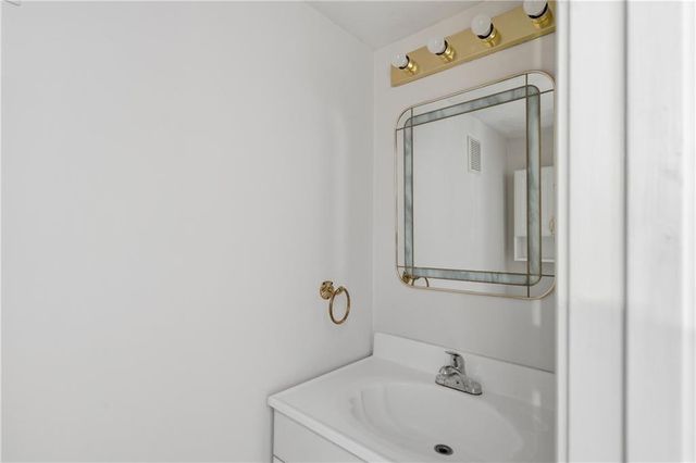 471 Surrey Place, Marietta, GA 30068