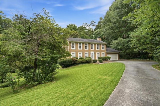 471 Surrey Place, Marietta, GA 30068