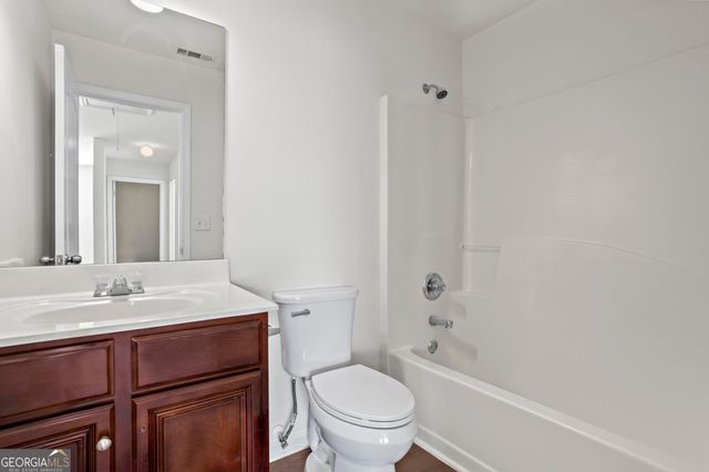 221 Cutbank Court SW, Atlanta, GA 30331