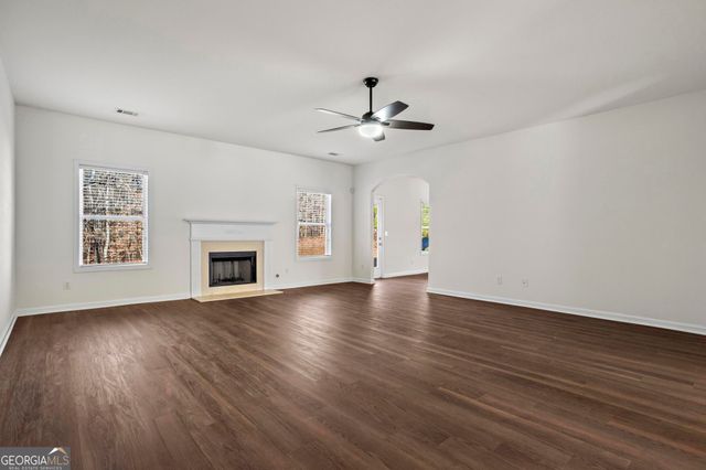 221 Cutbank Court SW, Atlanta, GA 30331