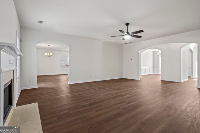 221 Cutbank Court SW, Atlanta, GA 30331