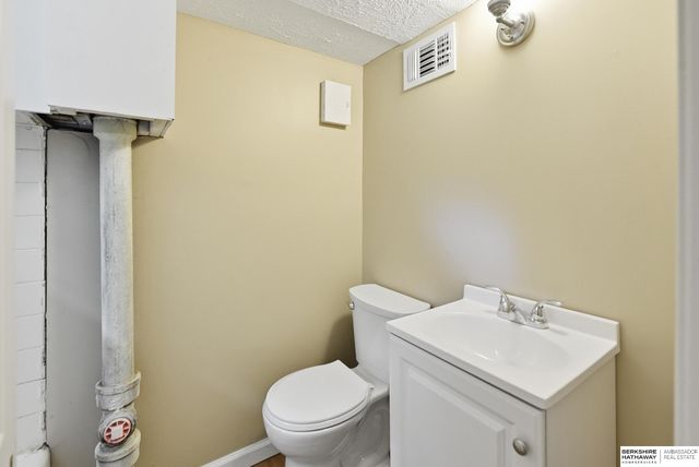 4507-4509 Hamilton Street, Omaha, NE 68132