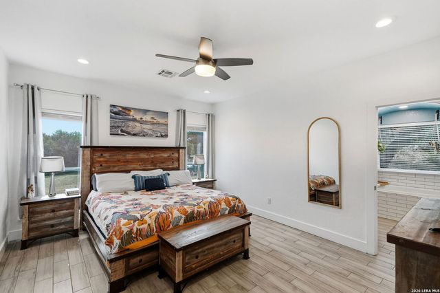 422 CIELO VIS, Canyon Lake, TX 78133