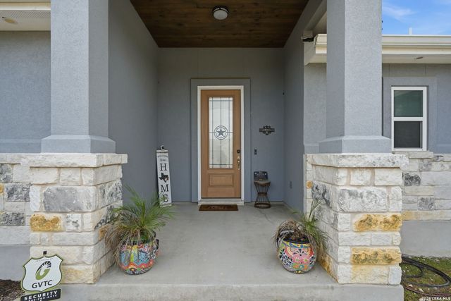 422 CIELO VIS, Canyon Lake, TX 78133