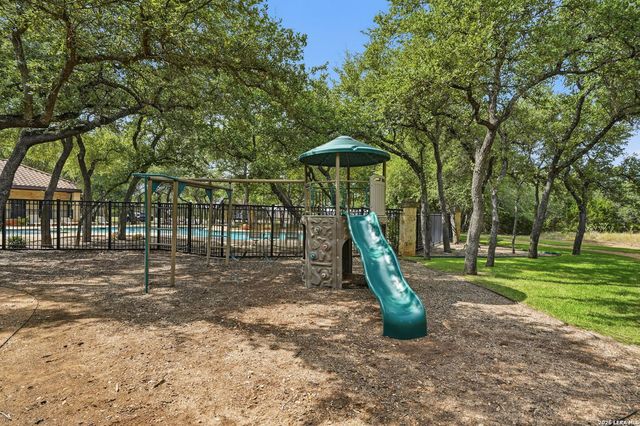 422 CIELO VIS, Canyon Lake, TX 78133