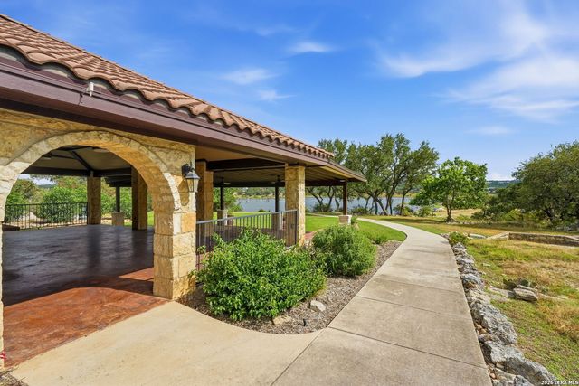 422 CIELO VIS, Canyon Lake, TX 78133