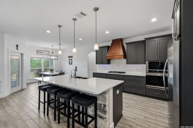 422 CIELO VIS, Canyon Lake, TX 78133