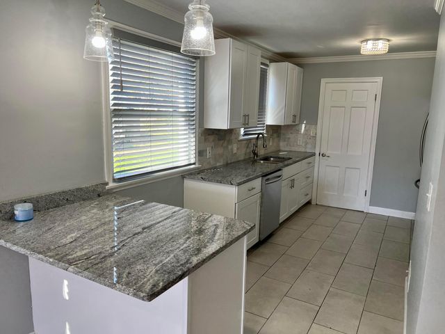 1185 Studer Avenue, Columbus, OH 43206