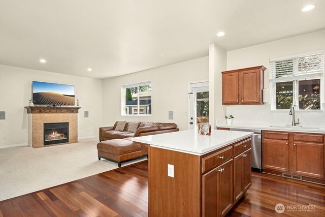 4915 NE 5th Street, Renton, WA 98059