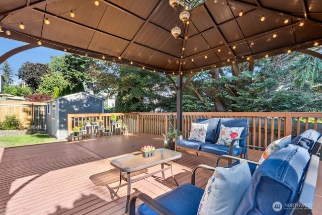 4915 NE 5th Street, Renton, WA 98059