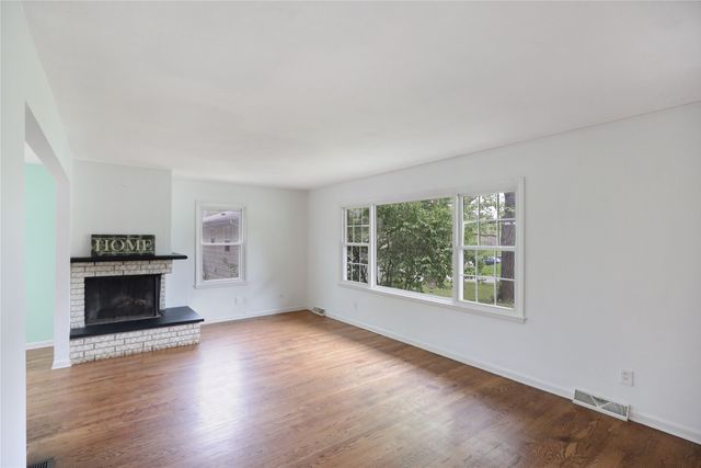 2517 Madison Avenue, Des Moines, IA 50310