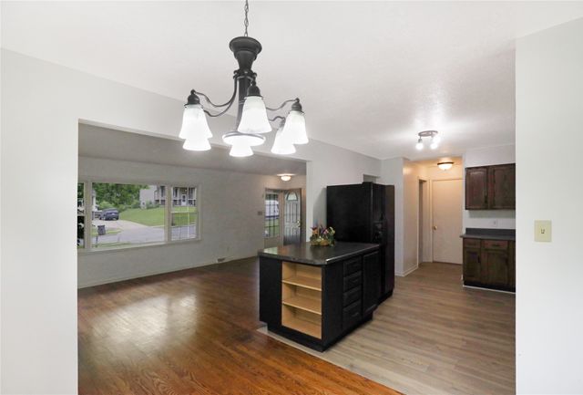2517 Madison Avenue, Des Moines, IA 50310