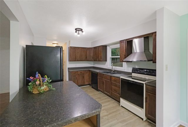 2517 Madison Avenue, Des Moines, IA 50310
