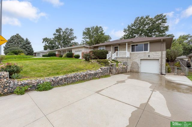 3708 S 48th Avenue, Omaha, NE 68106