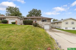 3708 S 48th Avenue, Omaha, NE 68106