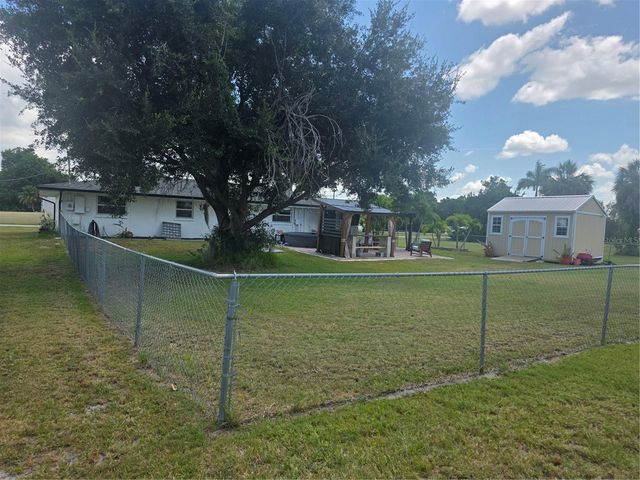 411 E GRACE STREET, Punta Gorda, FL 33950