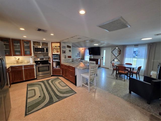 411 E GRACE STREET, Punta Gorda, FL 33950