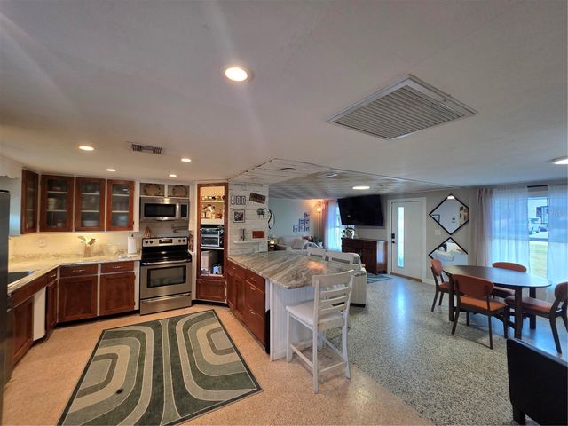 411 E GRACE STREET, Punta Gorda, FL 33950