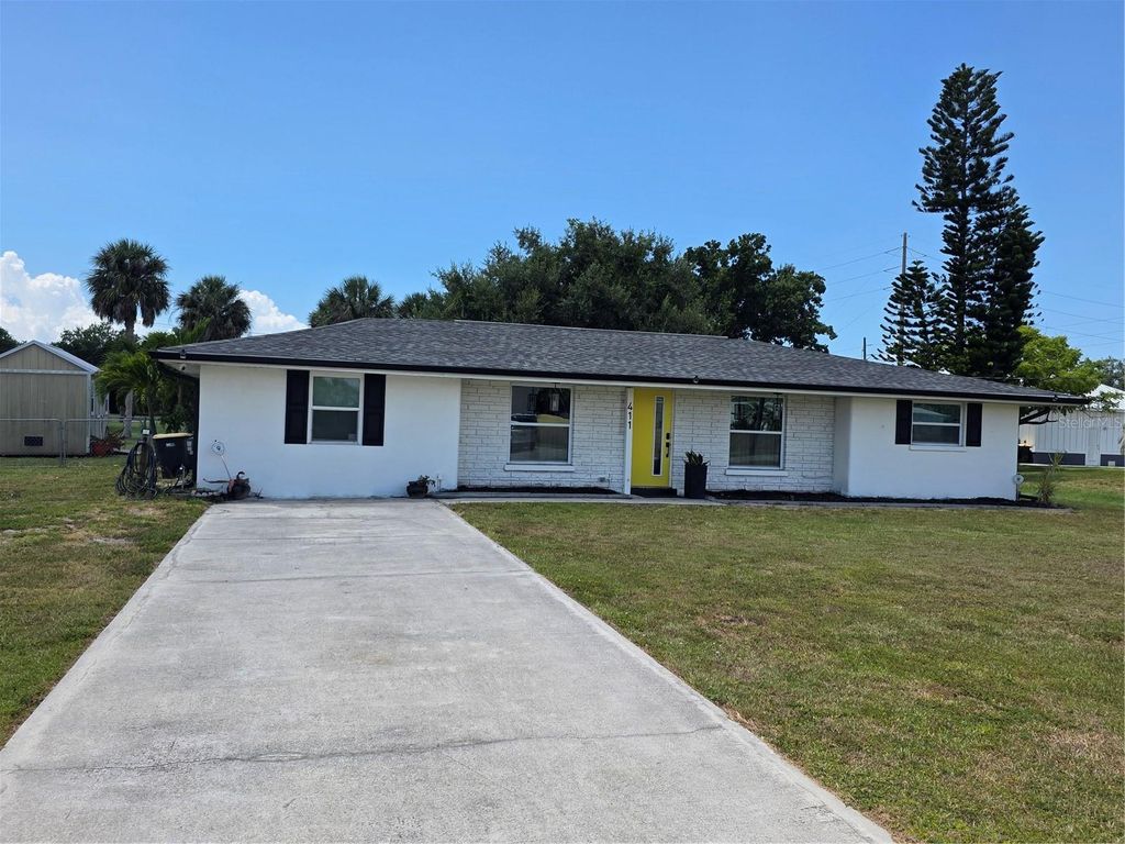 411 E GRACE STREET, Punta Gorda, FL 33950