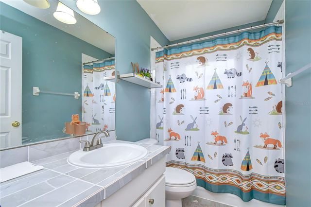4822 PORTOBELLO CIRCLE, Valrico, FL 33596