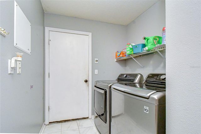 4822 PORTOBELLO CIRCLE, Valrico, FL 33596