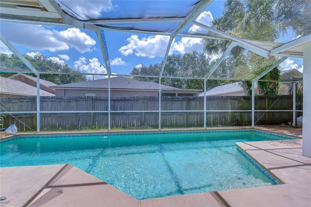 4822 PORTOBELLO CIRCLE, Valrico, FL 33596