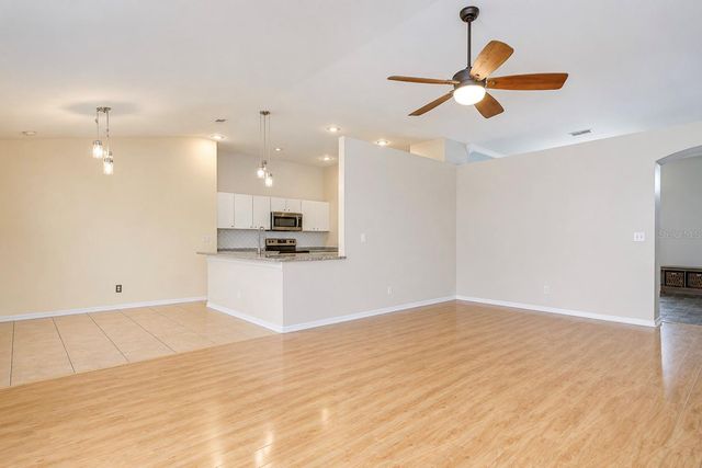 4822 PORTOBELLO CIRCLE, Valrico, FL 33596