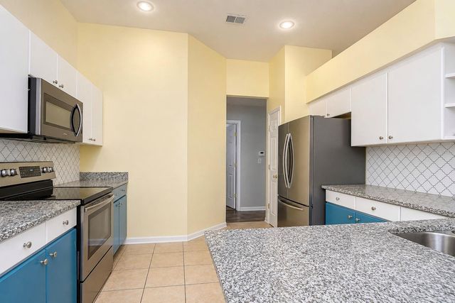 4822 PORTOBELLO CIRCLE, Valrico, FL 33596