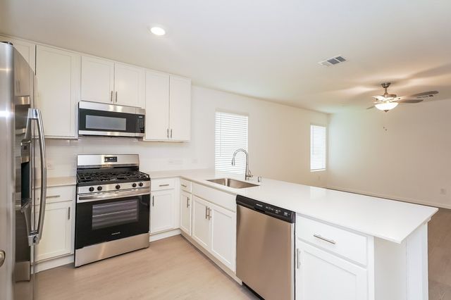 2636 Mistwood Drive, Fort Worth, TX 76108