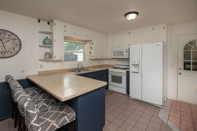 402 7th Street SE, Stewartville, MN 55976