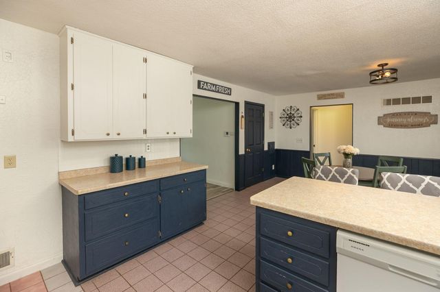 402 7th Street SE, Stewartville, MN 55976