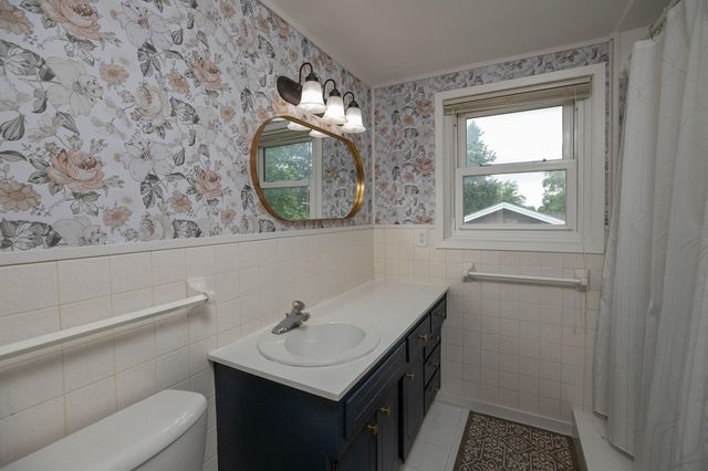 402 7th Street SE, Stewartville, MN 55976