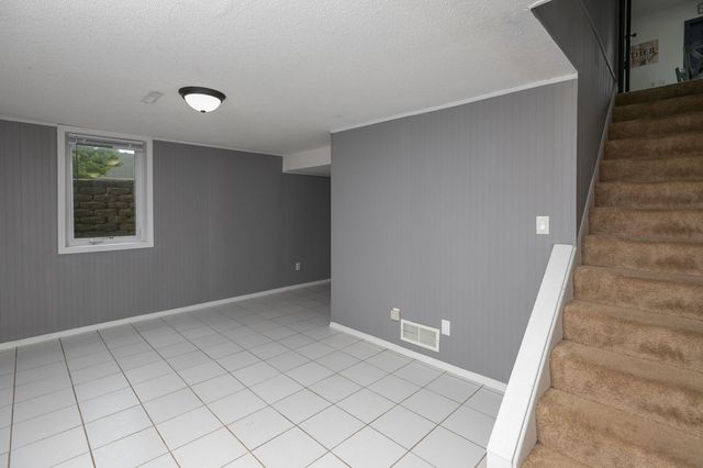 402 7th Street SE, Stewartville, MN 55976