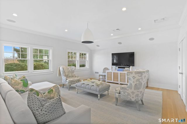 90 Five Mile River Road, Darien, CT 06820