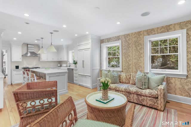 90 Five Mile River Road, Darien, CT 06820